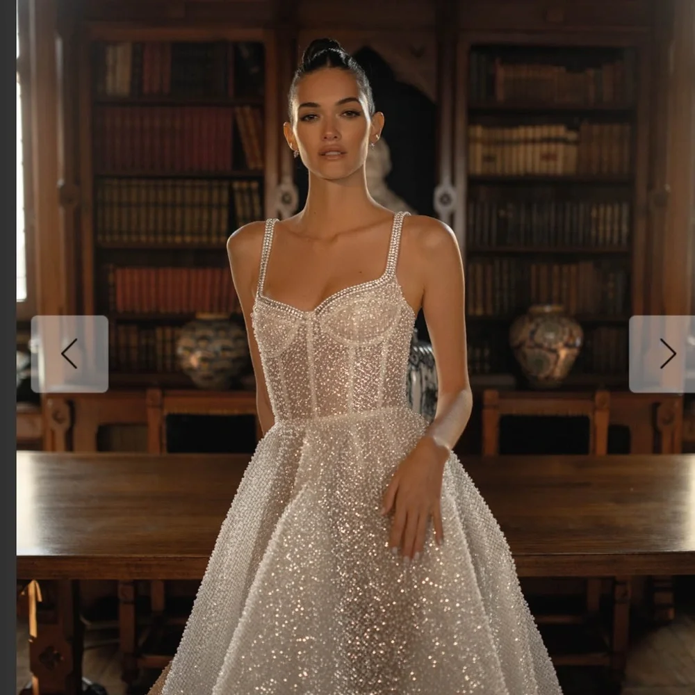 Berta wedding gown! Pearls and sparkles! - Picture 2 of 5